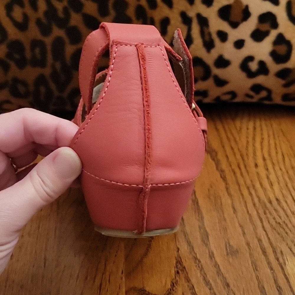 Sergio Tomani | Edina Rojo Sandals in US Size 7.5/European Size 38 - Picture 6 of 16